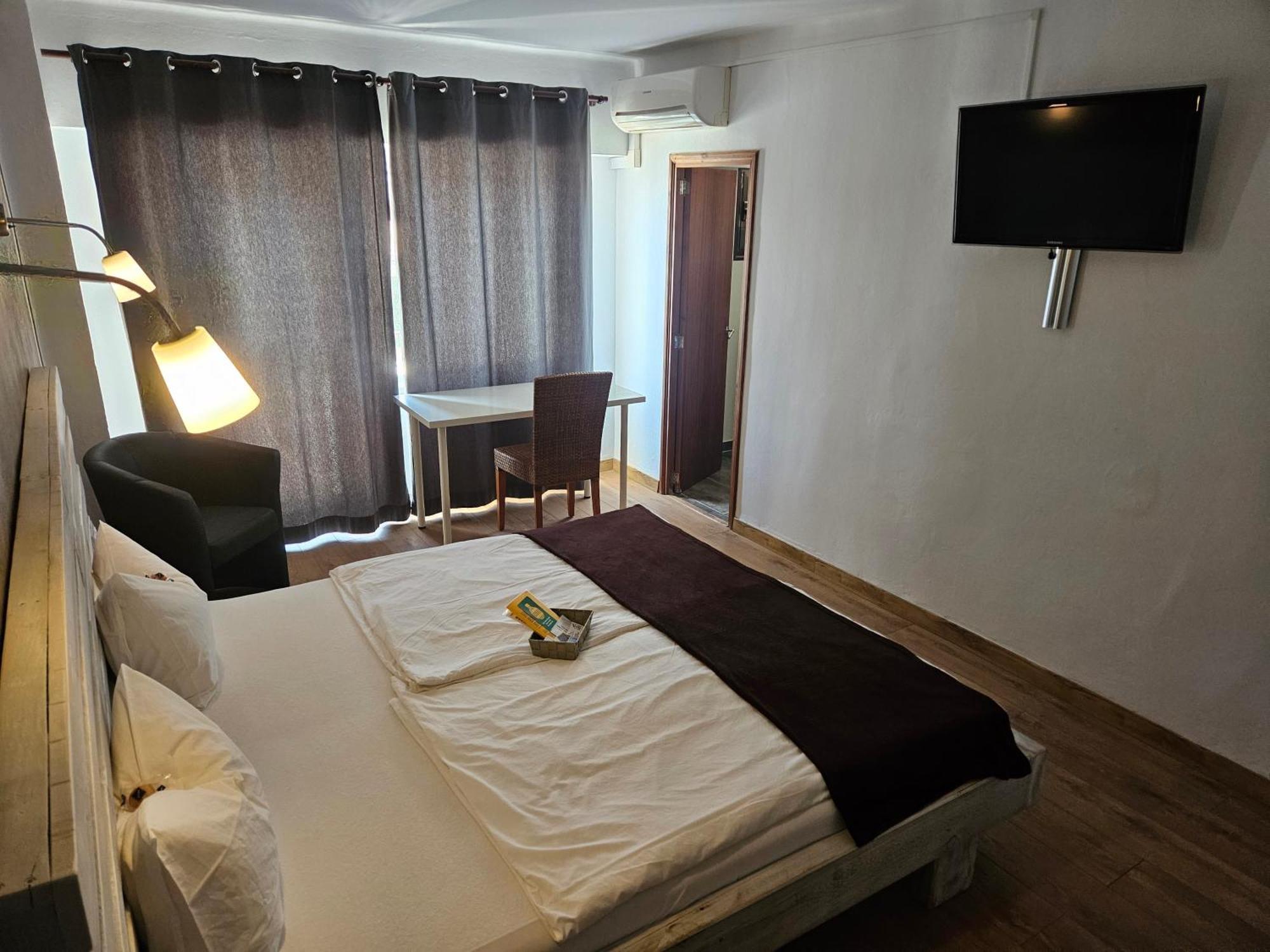 Seven Hostal Cala Millor  Kültér fotó