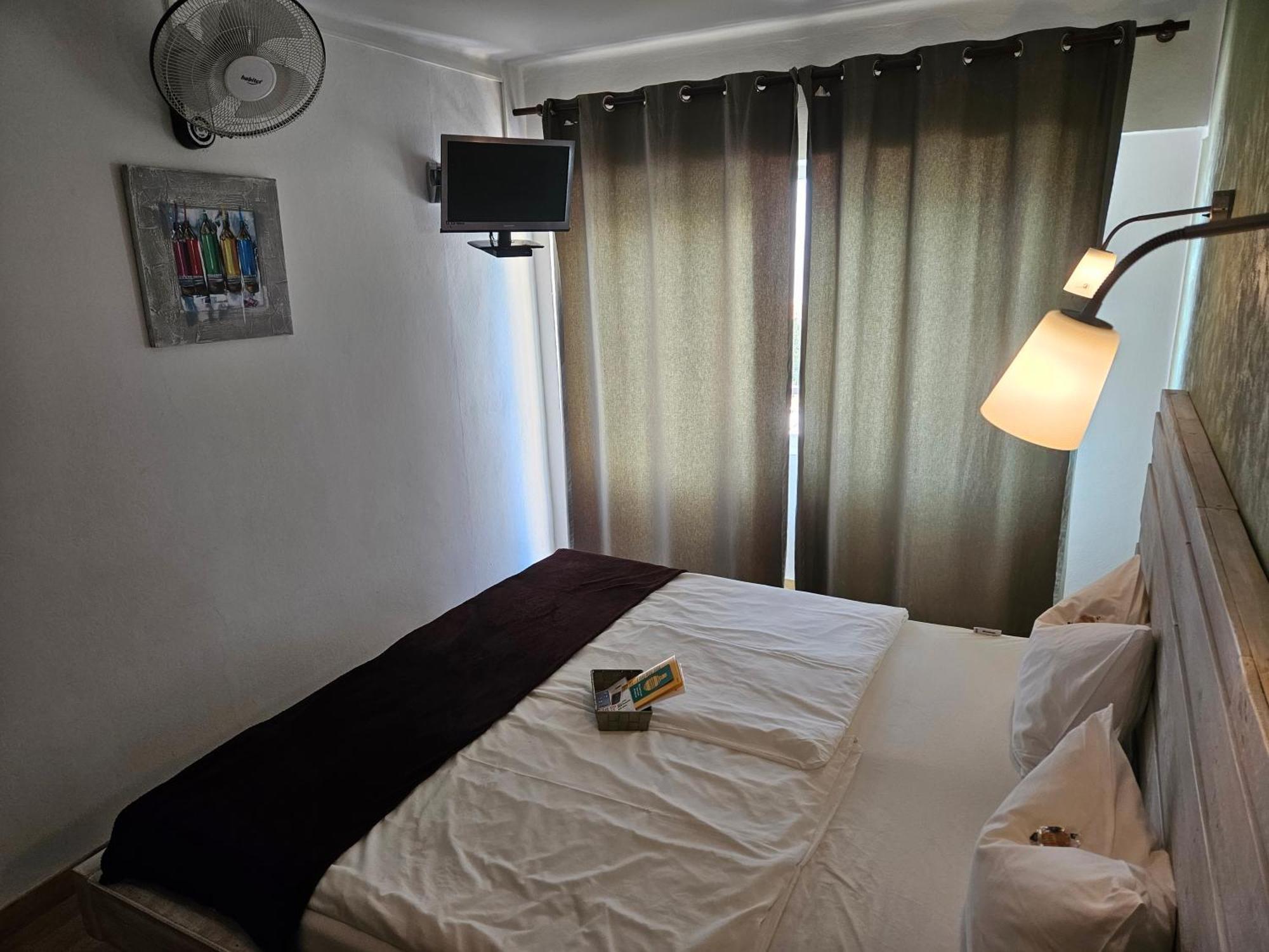 Seven Hostal Cala Millor  Kültér fotó